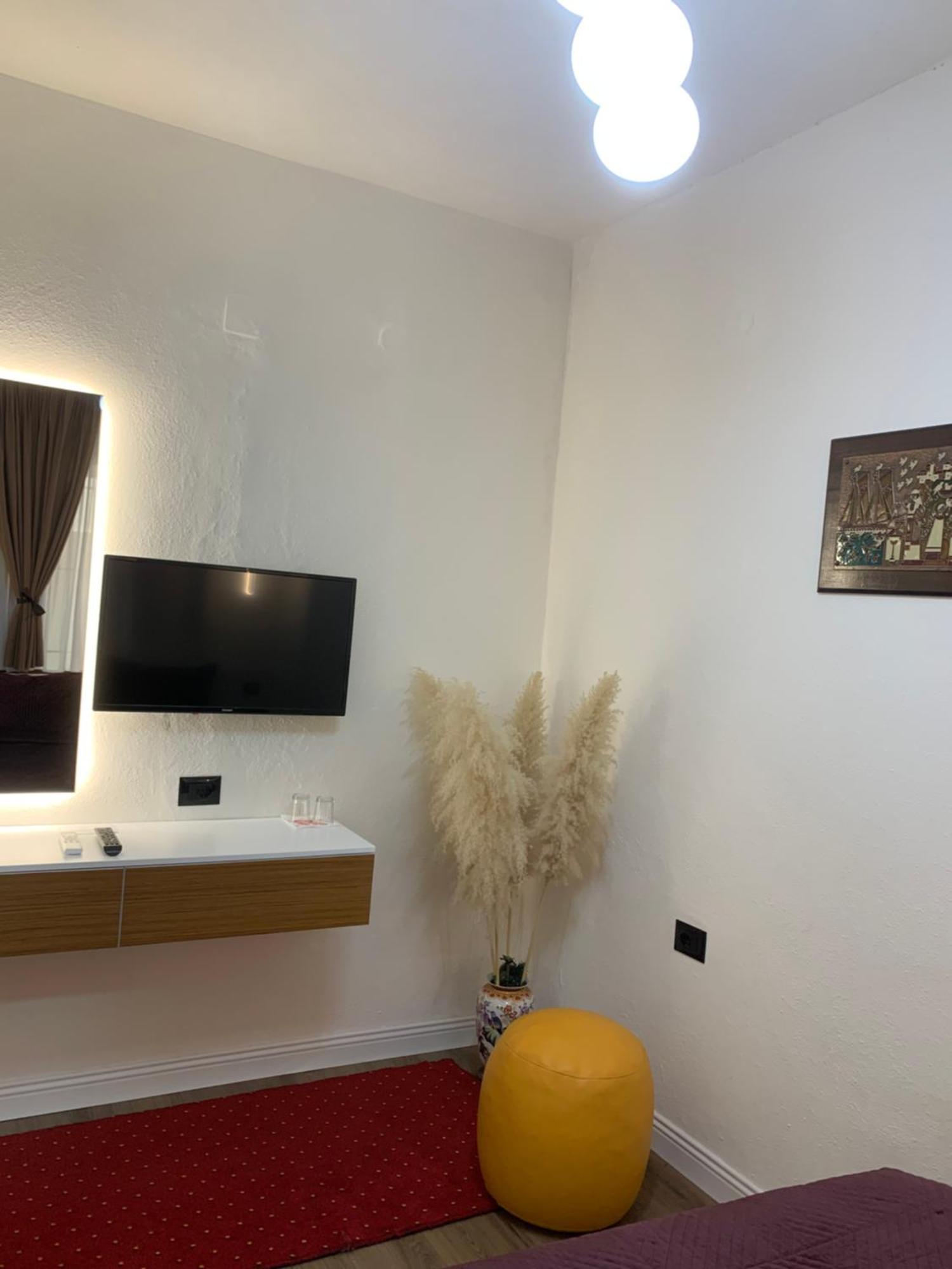 Manga Guesthouse Gjirokastër Exteriér fotografie